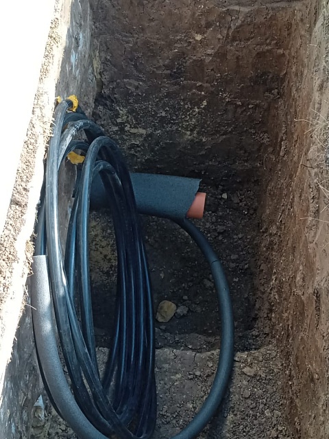 Прокладка канализации на первом этапе постройки дома